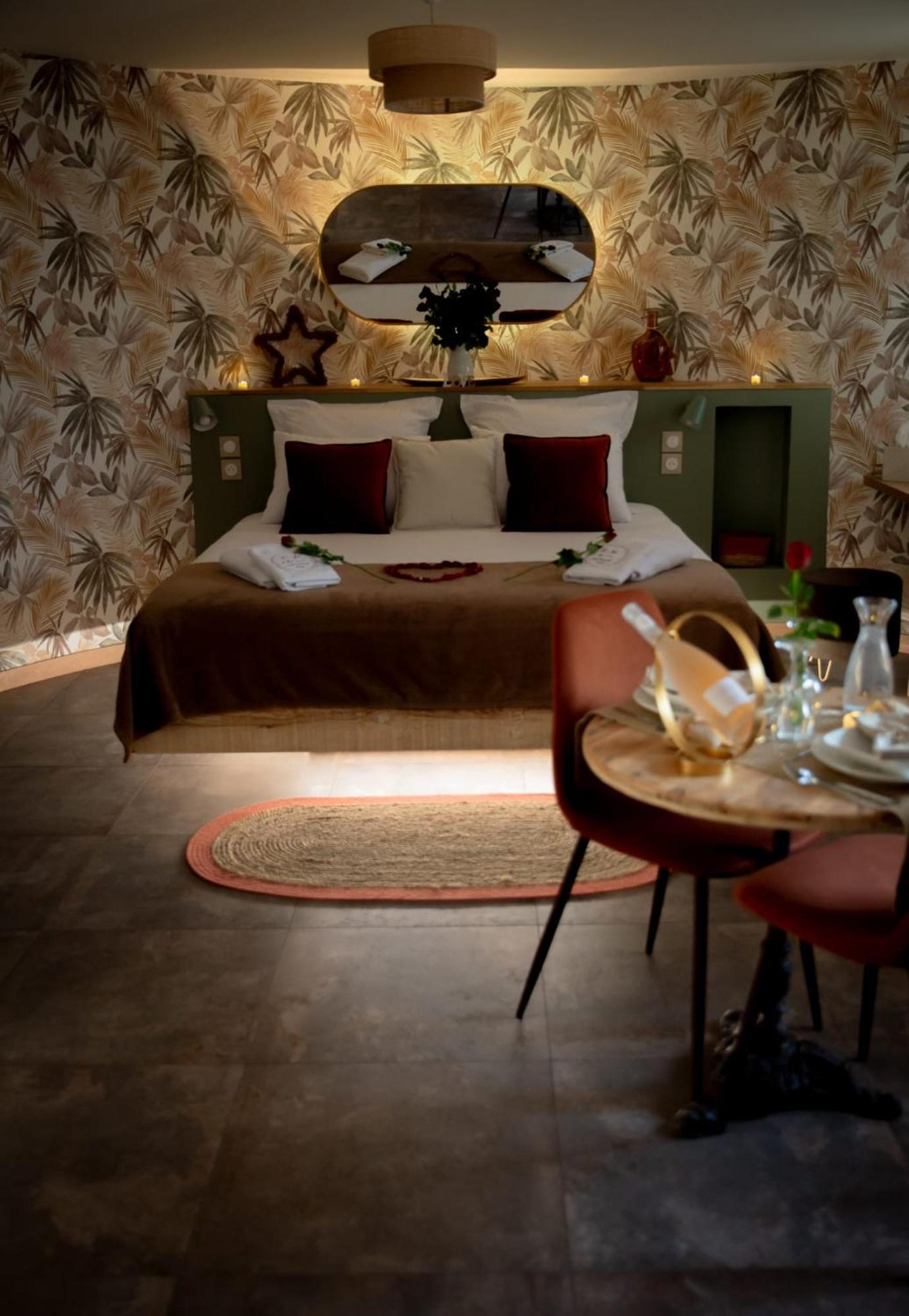 Le Mas Aux Amoureux , Suite Romantique Et Spa Le Barcarès المظهر الخارجي الصورة